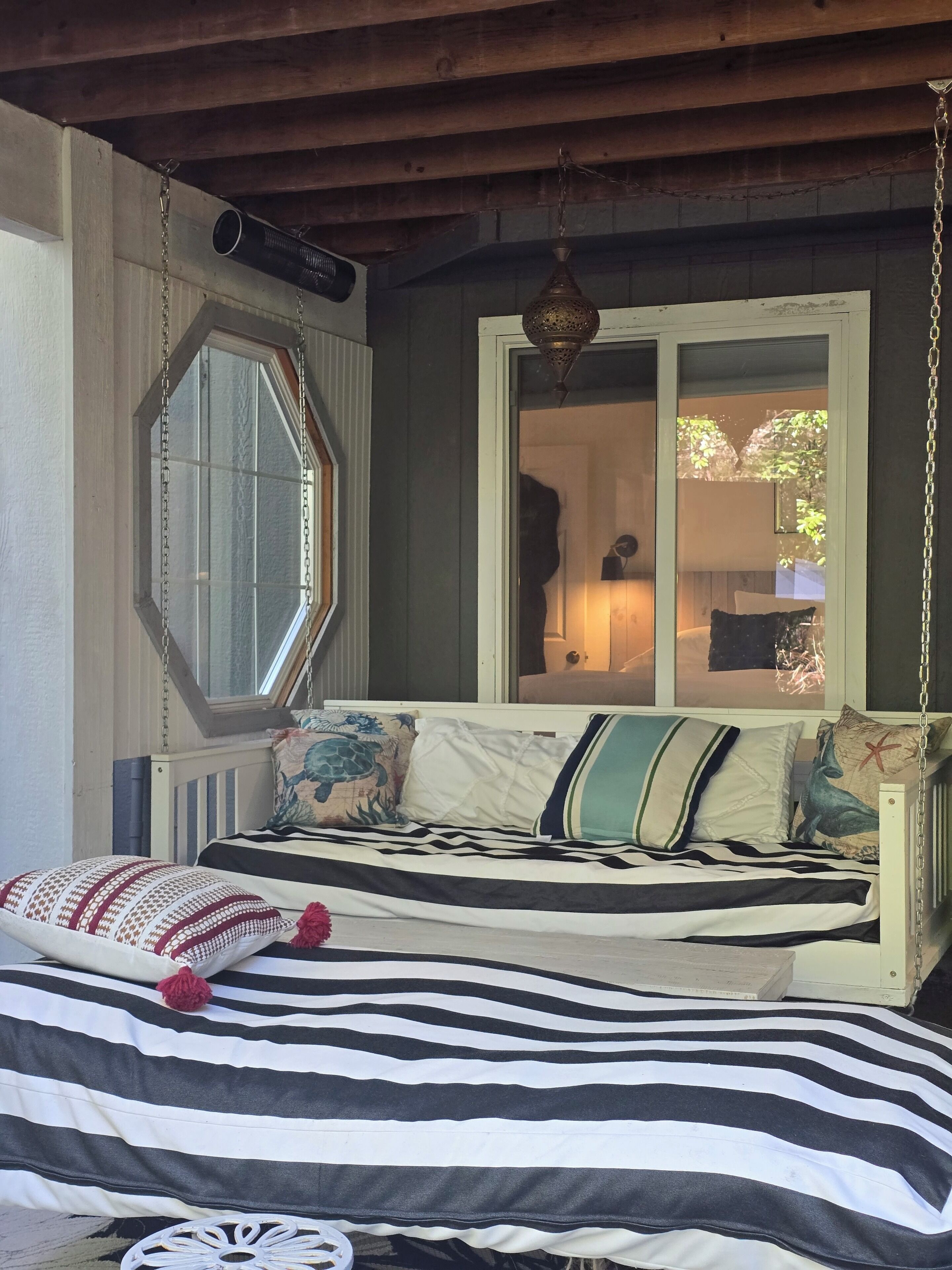 4 bedrooms, iron/ironing board, travel cot, free WiFi