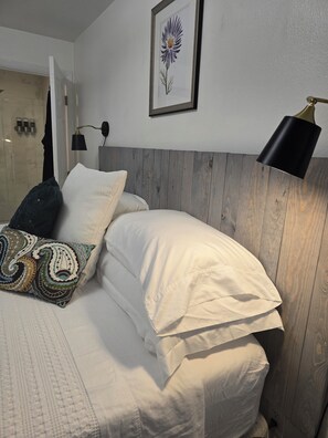 4 habitaciones, tabla de planchar con plancha y cuna de viaje 