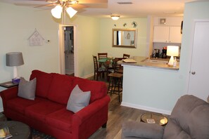 智能電視、DVD 播放機