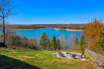 The View on Bull Shoals Lake!