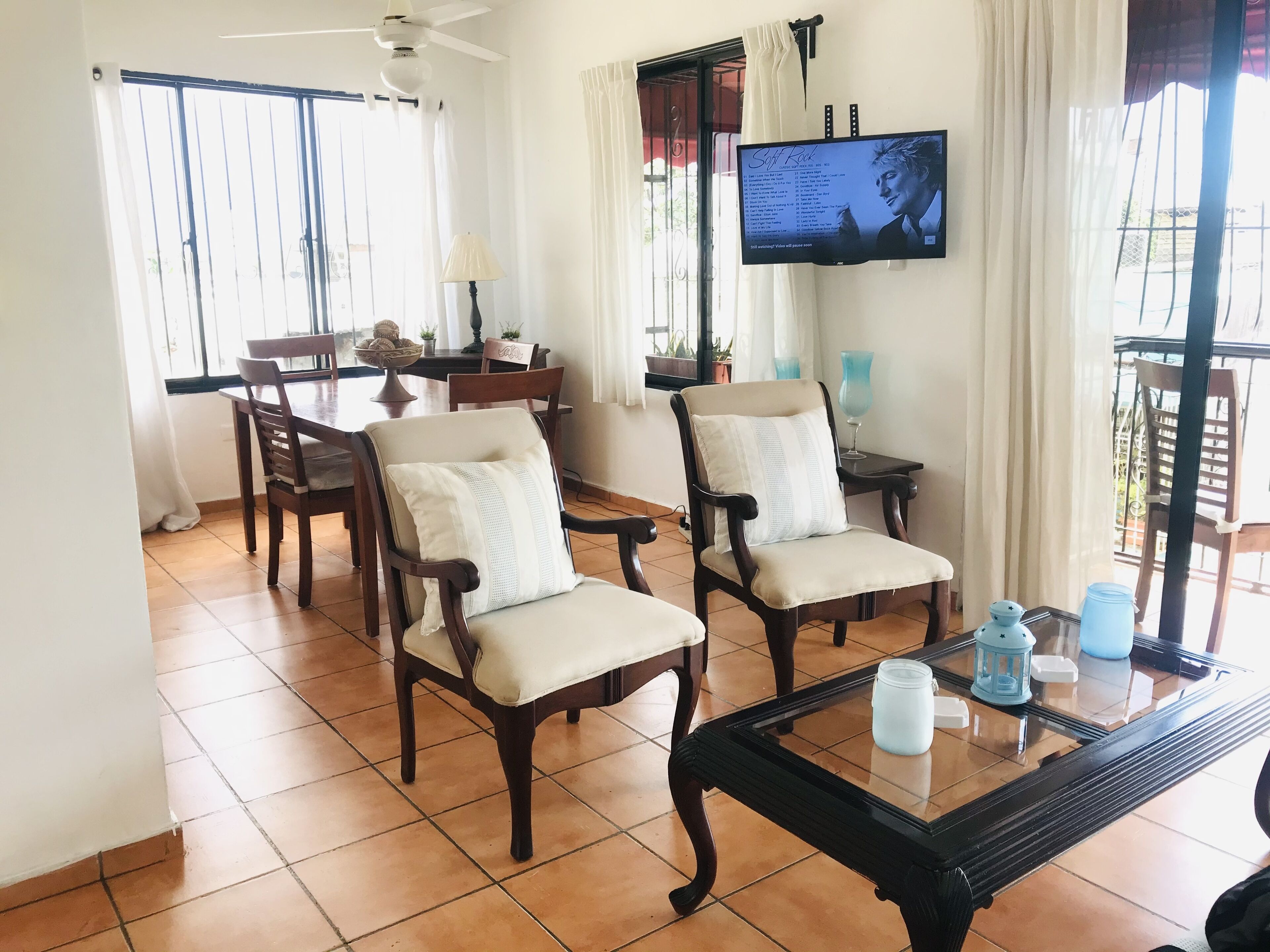 Kondominium, 2 kamar tidur, Boleh Merokok, balkon | Tempat makan