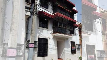公寓客房, 2 間臥室, 吸煙房, 陽台 | 住宿正面