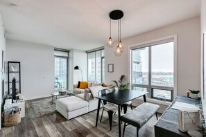 تناول الطعام