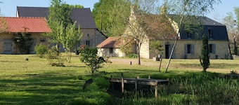 Renovated 18th century mill "Domaine vous uniquement vous, with private swimming pool".