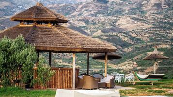 Room, 1 Bedroom, Accessible, Smoking | Property grounds