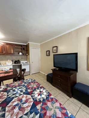 1 bedroom, WiFi, bed sheets
