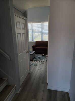 Interior - Harrison Hotel Unit K
Pet Friedly
2nd Story (Garden City)