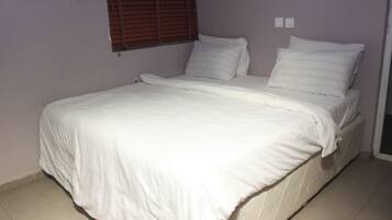 Room, 1 Bedroom, Accessible, Smoking | 1 bedroom