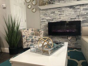 TV connectée, cheminée