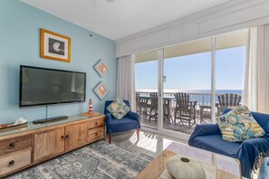 Smart TV, computer monitors - BEACHFRONT CONDO IN THE CATALINA TOWER, BEACH CLUB, GULF SHORES!!!!! (Gulf Shores)