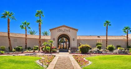 A Private Desert Oasis in Palm Desert Country Club With Pool-Spa-Cooling Misters