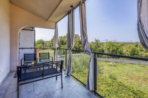 Property grounds - Apartment Aki Antonio (Malinska)