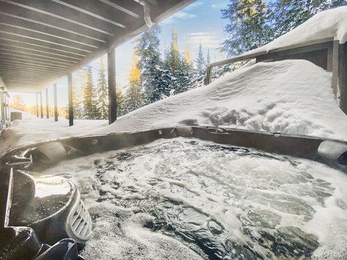 Crooked River 8 | Walk to Lifts + Hot Tub