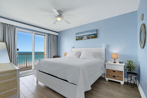 1 slaapkamer, een strijkplank/strijkijzer, gratis wifi, beddengoed