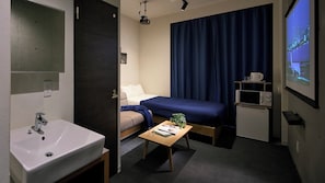 Theater Double, Non Smoking | 1 bedroom, soundproofing, free WiFi, bed sheets