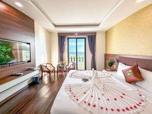 Premium bedding, minibar, individually furnished, desk - Night Sea Hotel (Phu Quoc)