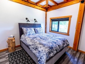 5 bedrooms, iron/ironing board, travel crib, WiFi