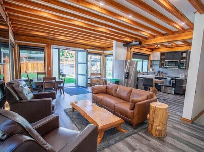 Gorgeous Custom Post & Beam Carriage House with Pool and Swim Spa