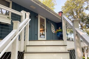 Unclassified image, 4 of 49, button - 2026 Commissioning Week Promo: Book 6 Nights, Get the 7th Free (Crownsville)