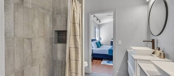 Posh Villa 8 Bdr X 5 Bth 16 Bds
