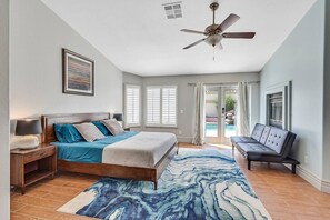 8 bedrooms, iron/ironing board, WiFi, bed sheets