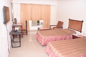 Desk, blackout curtains, free WiFi, bed sheets