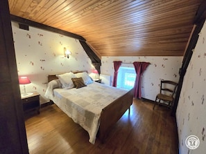 4 bedrooms, free WiFi