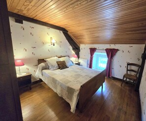 4 chambres, accès au Wi-Fi (inclus)