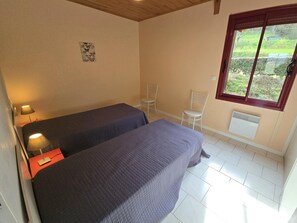 3 bedrooms, free WiFi - House with Fireplace, Terrace and Wifi near Domme (Domme)