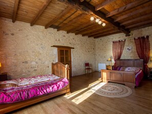 2 chambres, accès au Wi-Fi (inclus)