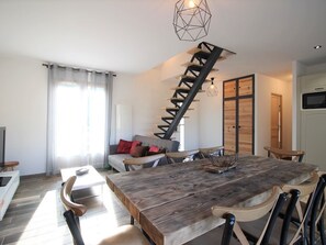 Dining - Cozy house in La Bourboule - 8 pers, open view, parking, modern, near center (La Bourboule)