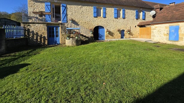 Exterior - Charming Countryside Retreat with Fireplace, Garden, and Family Amenities in Tourtoirac, France (Tourtoirac)