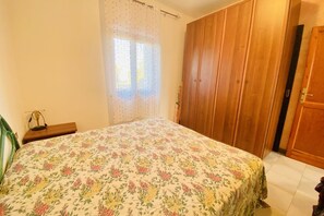 2 camere, ferro/asse da stiro