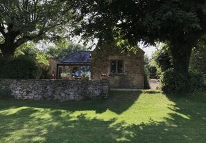 Exterior - The Little House, Luxury Cotswolds Stunning Views (Cheltenham)