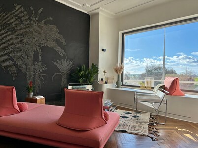 Bright family home facing the sea: air conditioning, terrace, calanques