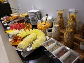 Free daily buffet breakfast  - Hotel Alvorada (Concordia)