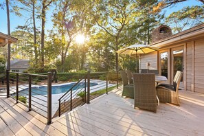 屋外ダイニングエリア