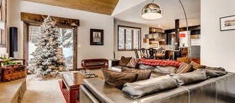 West Vail Retreat | Hot Tub & Free Village Parking | 5 Mins to Mountain