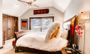 3 Schlafzimmer, Reisekinderbett, kostenloses WLAN, Bettwäsche