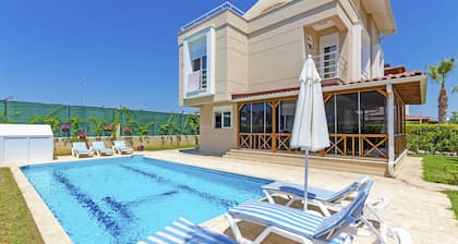 Paradise Town Villa Beltania