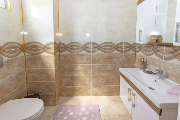 Family Villa | Bathroom