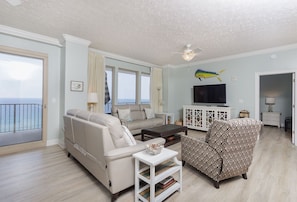 Condo, 2 Bedrooms