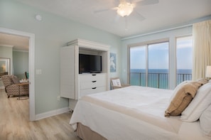 Condo, 2 Bedrooms