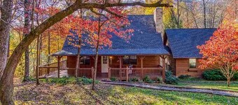A Cowpoke's Dream 3 Bedroom Cabin by RedAwning