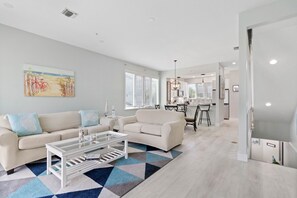 電視、DVD 播放機、 辦公室