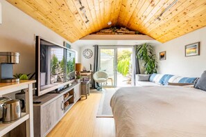 1 habitación, escritorio, tabla de planchar con plancha y wifi gratis 