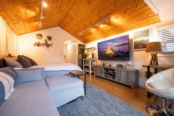 the driftwood cottage