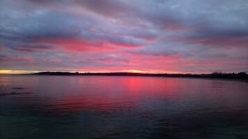 Am Strand, Liegestühle, Strandtücher