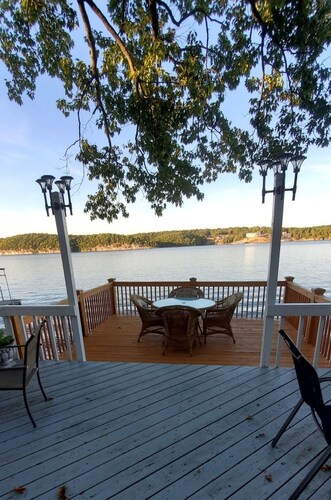 APRIL SPECIAL: Only 165 per Night and Only 1 night Minimum on Main Channel!