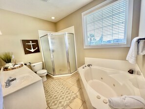 Duschwanne, Whirlpool, Handtücher